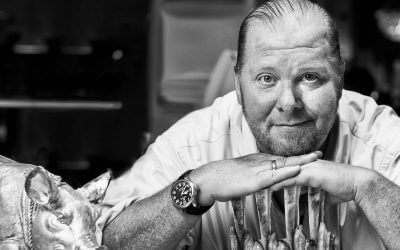 El reconocido chef estadounidense Mario Batalli con nuestra colección de autor.